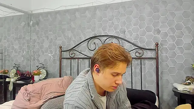 Snapshot of Marcus_Swampov chatting on January 15, 2025, 2:24 pm Marcus Swampov online show from January 15, 2025, 2:24 pm
