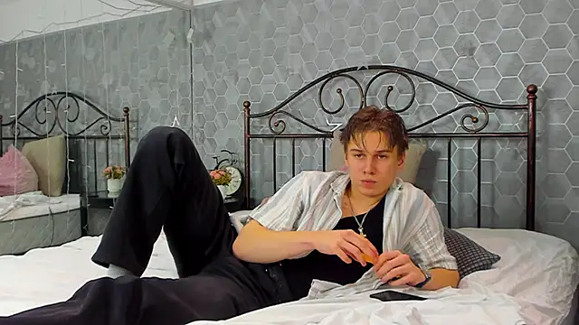 Snapshot of Marcus_Swampov chatting on December 24, 2024, 1:59 am Marcus Swampov online show from December 24, 2024, 1:59 am