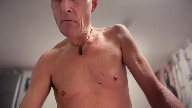 TowaFreespirit online show from March 11, 2026, 11:32 pm