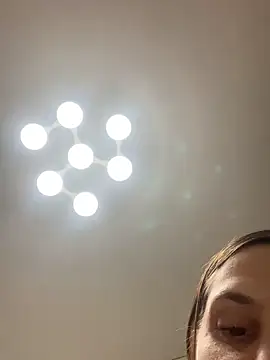 Snapshot of Janet_Welder chatting on November 19, 2025, 8:31 pm Janet Welder online show from November 19, 2025, 8:31 pm