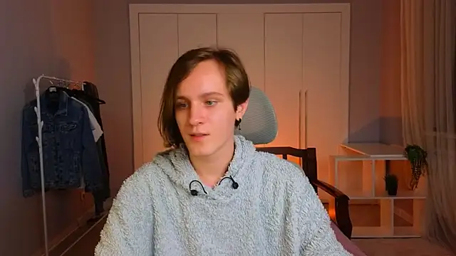 Snapshot of nikompell chatting on March 11, 2025, 7:25 pm nikompell online show from March 11, 2025, 7:25 pm