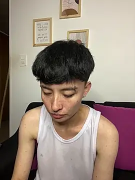 Snapshot of nico_18x chatting on March 12, 2025, 2:09 am nico 18x online show from March 12, 2025, 2:09 am