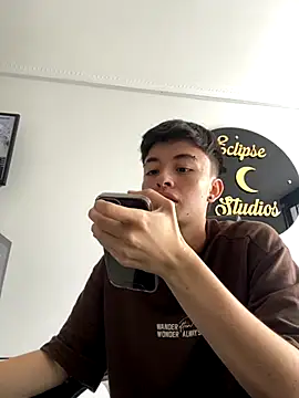 nico 18x online show from November 7, 2025, 5:06 pm