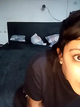 Snapshot of shishiii_11 chatting on April 9, 2026, 6:19 am shishiii 11 online show from April 9, 2026, 6:19 am