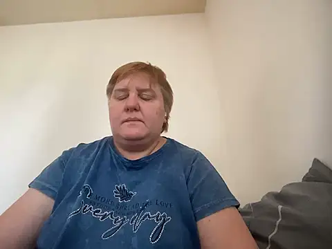 Snapshot of Limonka-Fire chatting on February 20, 2025, 2:02 pm Limonka-Fire online show from February 20, 2025, 2:02 pm