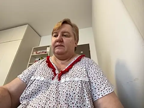 Snapshot of Limonka-Fire chatting on February 9, 2025, 9:16 am Limonka-Fire online show from February 9, 2025, 9:16 am