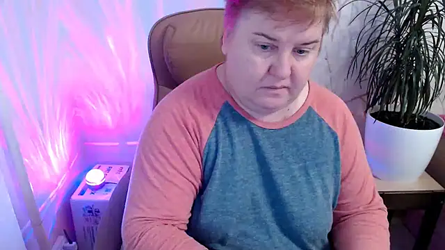 Snapshot of Limonka-Fire chatting on January 15, 2025, 7:48 am Limonka-Fire online show from January 15, 2025, 7:48 am