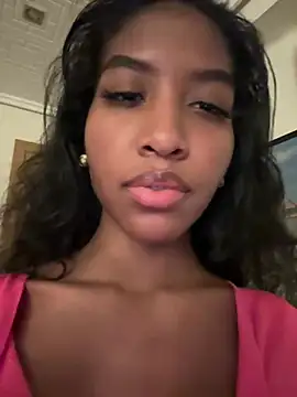 Snapshot of IamCrystal2 chatting on December 16, 2024, 8:05 pm IamCrystal2 online show from December 16, 2024, 8:05 pm