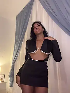 Snapshot of IamCrystal2 chatting on February 17, 2025, 3:15 am IamCrystal2 online show from February 17, 2025, 3:15 am