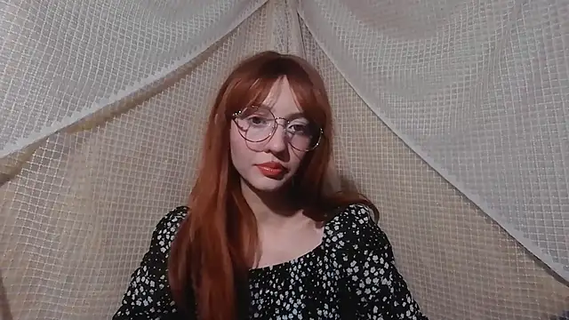 Snapshot of IsabellaBlacky chatting on October 17, 2025, 3:21 am IsabellaBlacky online show from October 17, 2025, 3:21 am