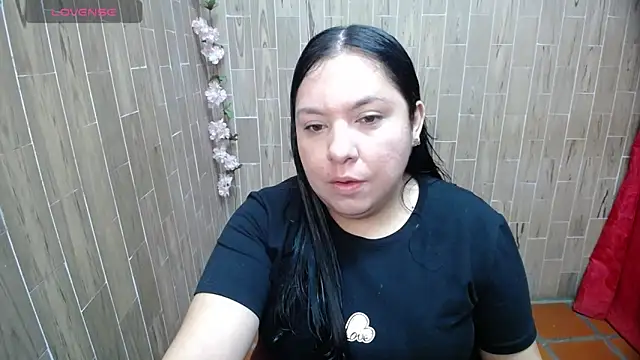 solyeria online show from March 8, 2026, 1:33 am