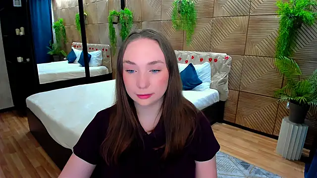 Snapshot of TrueReincarnation chatting on April 13, 2026, 10:08 am TrueReincarnation online show from April 13, 2026, 10:08 am