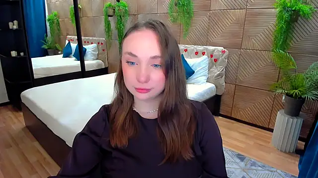 Snapshot of TrueReincarnation chatting on April 9, 2026, 4:13 pm TrueReincarnation online show from April 9, 2026, 4:13 pm