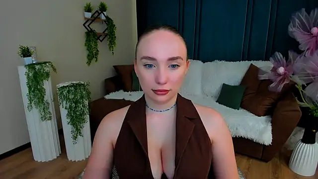 Snapshot of TrueReincarnation chatting on March 12, 2026, 4:07 am TrueReincarnation online show from March 12, 2026, 4:07 am