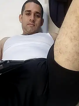 Snapshot of CRISTHIAN_GREY01 chatting on February 27, 2025, 5:29 am CRISTHIAN GREY01 online show from February 27, 2025, 5:29 am