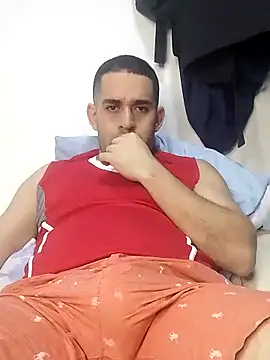 Snapshot of CRISTHIAN_GREY01 chatting on March 14, 2025, 5:16 am CRISTHIAN GREY01 online show from March 14, 2025, 5:16 am