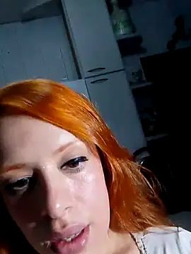 Snapshot of Bellatriz-horse chatting on December 1, 2025, 3:51 am Bellatriz-horse online show from December 1, 2025, 3:51 am