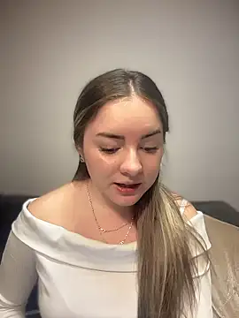 Snapshot of imlindapink chatting on January 9, 2026, 7:10 pm imlindapink online show from January 9, 2026, 7:10 pm