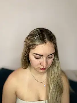 imlindapink online show from January 15, 2026, 3:37 pm