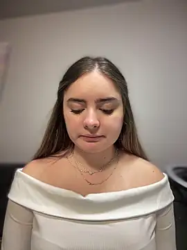 Snapshot of imlindapink chatting on December 18, 2025, 7:07 pm imlindapink online show from December 18, 2025, 7:07 pm