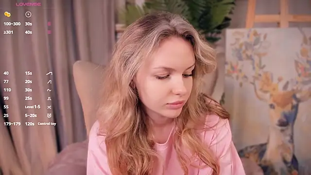 Snapshot of ElizavecaSunrise chatting on April 26, 2026, 8:33 am ElizavecaSunrise online show from April 26, 2026, 8:33 am
