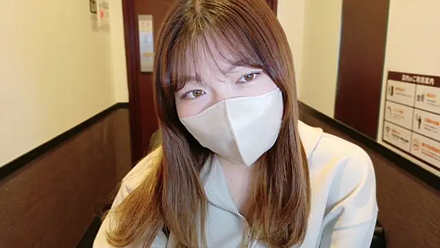  Yui  online show from October 9, 2025, 12:38 pm