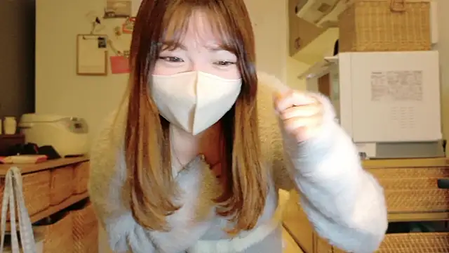  Yui  online show from October 17, 2025, 2:19 pm