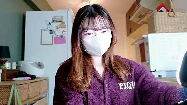  Yui  online show from October 24, 2025, 3:27 am