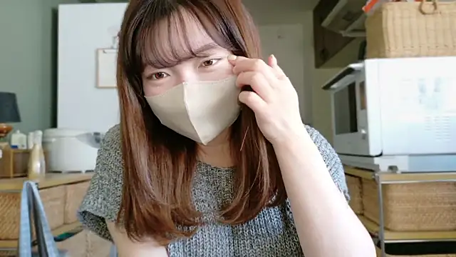  Yui  online show from September 26, 2025, 3:35 am