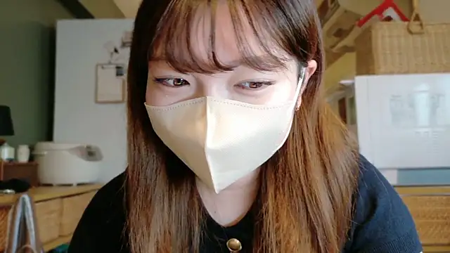  Yui  online show from September 28, 2025, 7:59 am