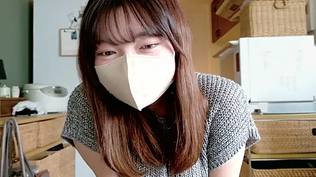  Yui  online show from September 15, 2025, 4:57 am