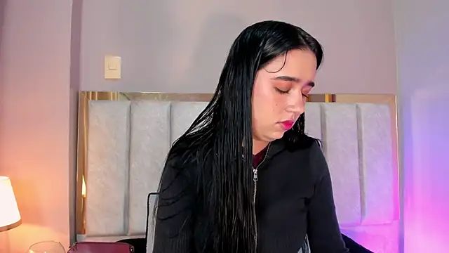 LaraGoldd online show from January 9, 2026, 12:39 am