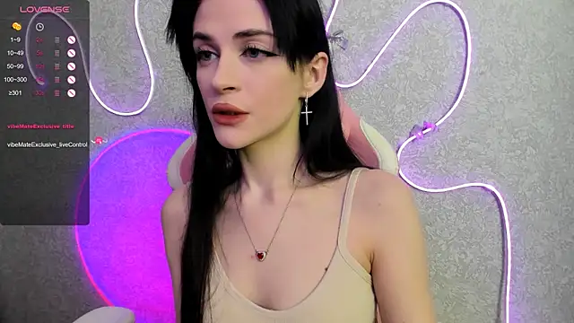 Molly Crystall online show from May 24, 2026, 3:39 am
