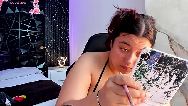 Snapshot of JulietaKane chatting on March 30, 2026, 8:43 pm JulietaKane online show from March 30, 2026, 8:43 pm