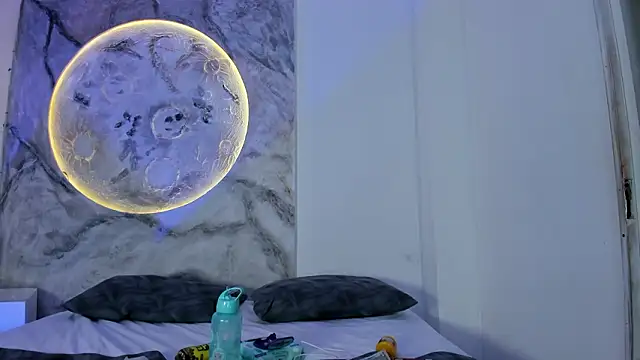 Snapshot of JulietaKane chatting on March 1, 2026, 6:46 am JulietaKane online show from March 1, 2026, 6:46 am