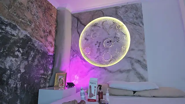 JulietaKane online show from January 8, 2026, 5:46 am