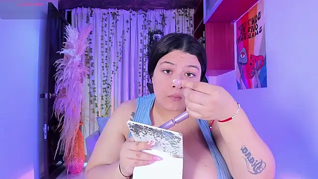 JulietaKane online show from May 23, 2026, 10:09 pm