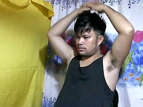 Snapshot of HairyHottestpinoyHandsome chatting on May 22, 2026, 2:48 pm HairyHottestpinoyHandsome online show from May 22, 2026, 2:48 pm