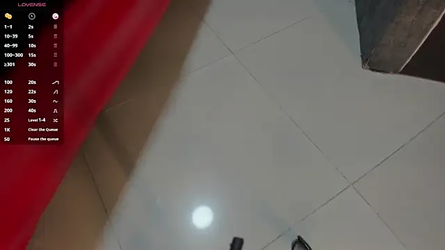 Snapshot of TOWERS21_ chatting on March 12, 2025, 8:20 pm TOWERS21 online show from March 12, 2025, 8:20 pm