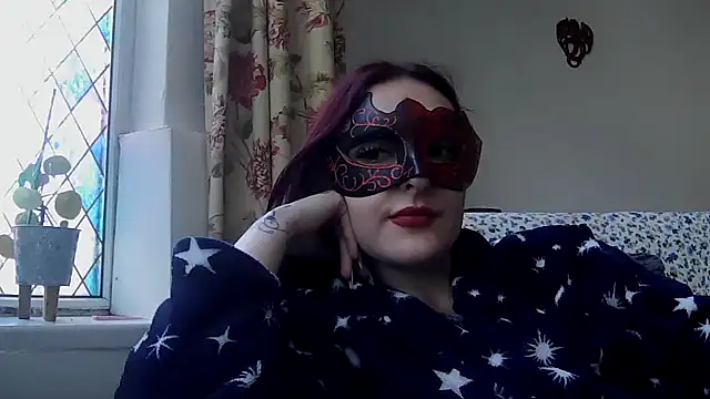 LexiSnowUK online show from April 22, 2026, 8:32 am