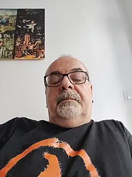 Satiro Sevilla online show from October 7, 2025, 2:07 pm