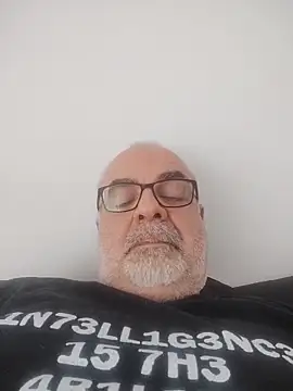 Satiro Sevilla online show from May 13, 2026, 2:46 pm