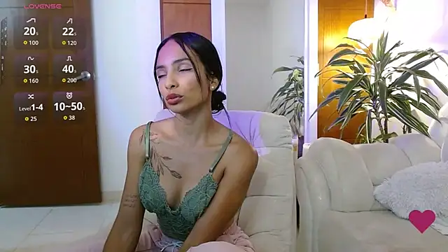 Snapshot of AnnitaSerna_ chatting on February 20, 2026, 1:13 pm AnnitaSerna online show from February 20, 2026, 1:13 pm