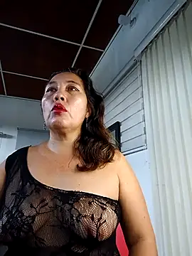 Snapshot of anniecoopeer chatting on February 27, 2025, 7:26 pm anniecoopeer online show from February 27, 2025, 7:26 pm