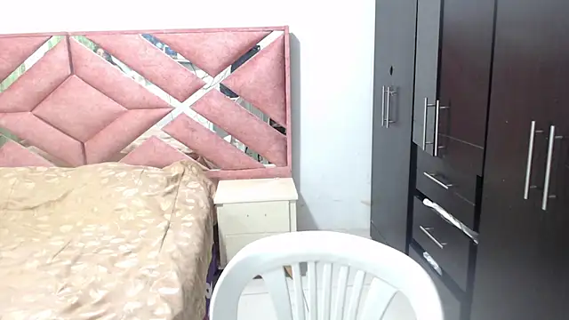 Snapshot of moan_sex2 chatting on May 3, 2026, 3:11 am moan sex2 online show from May 3, 2026, 3:11 am