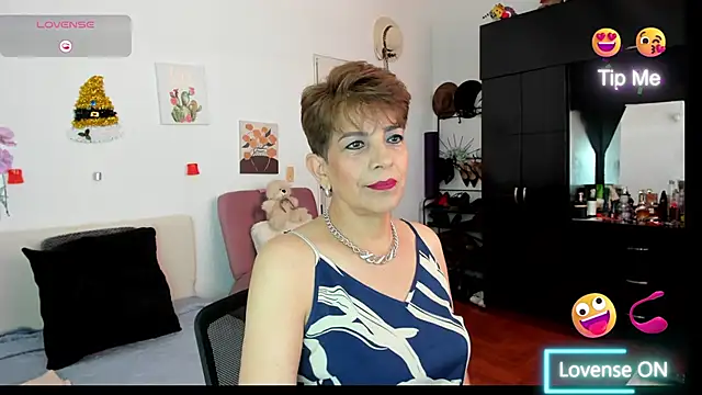 Angelina Stone 65 online show from December 3, 2025, 8:08 pm