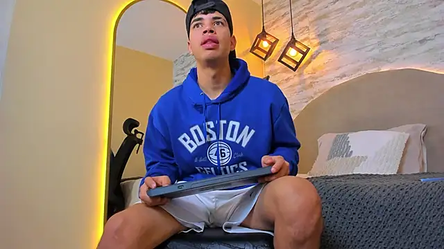 Benjamin More online show from November 3, 2025, 5:16 pm