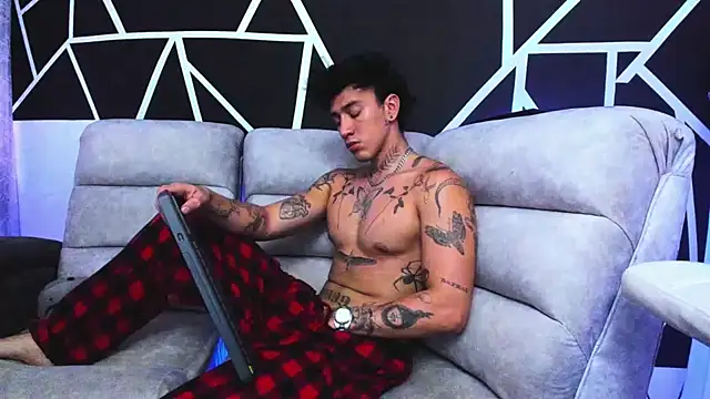 JUSTIN FULLER1 online show from February 9, 2025, 8:34 pm