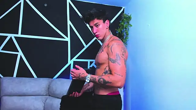 JUSTIN FULLER1 online show from February 9, 2025, 2:49 am