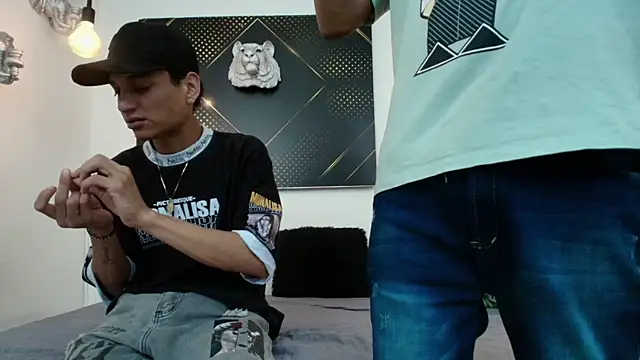 JordanAndAndrew online show from November 29, 2025, 8:31 pm